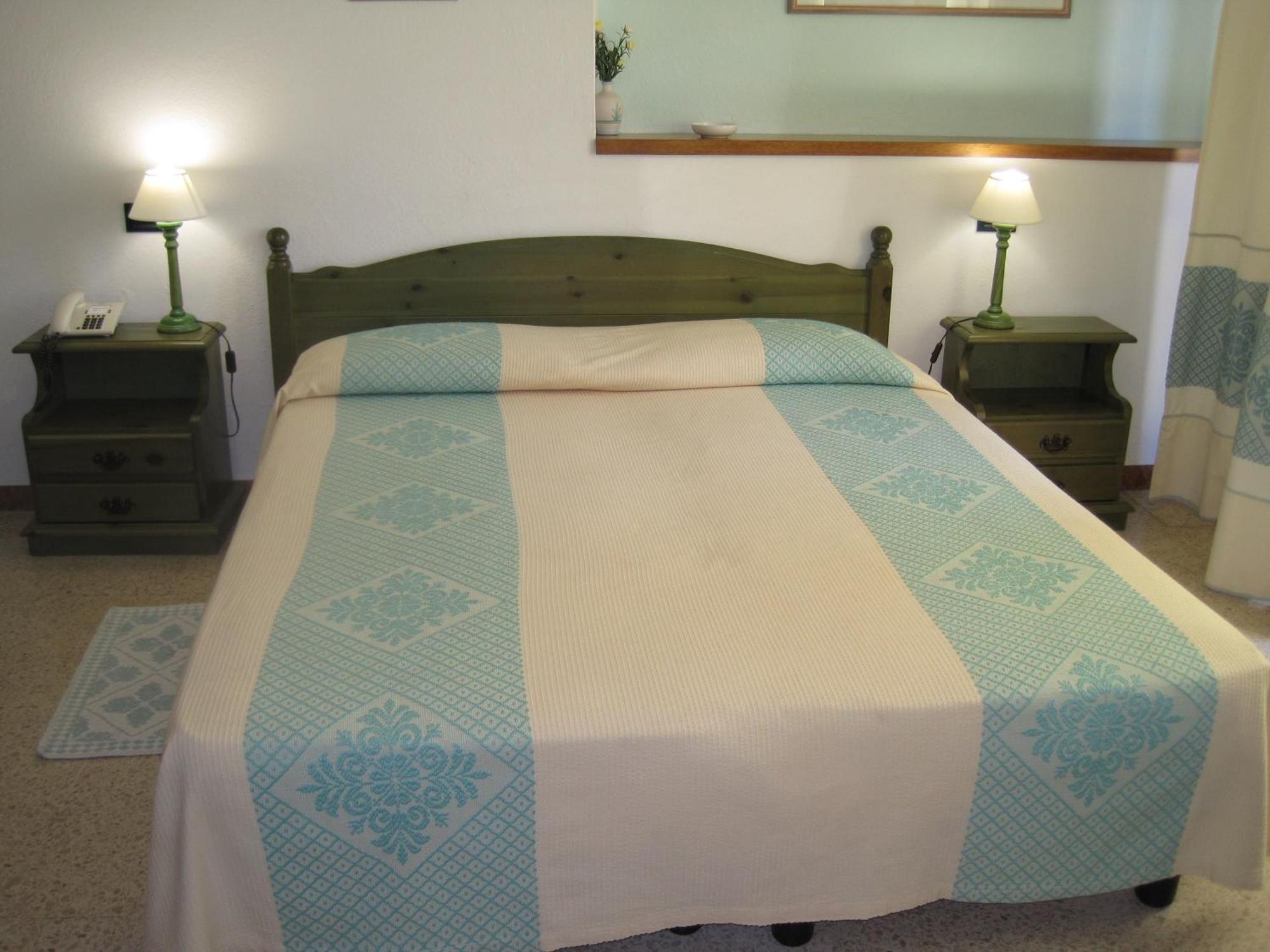Hotel Moderno Санта-Тереза-Галлура Номер фото